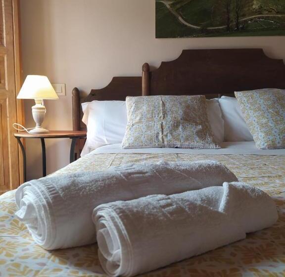 ユースホステル La Figal De Xugabolos, Salas