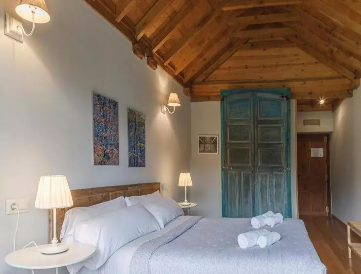 ユースホステル La Figal De Xugabolos, Salas