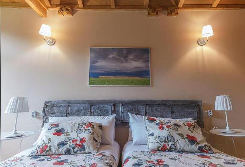 ユースホステル La Figal De Xugabolos, Salas