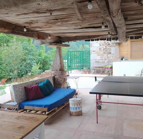 ユースホステル La Figal De Xugabolos, Salas