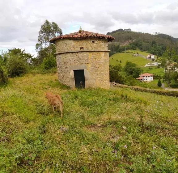 ユースホステル La Figal De Xugabolos, Salas