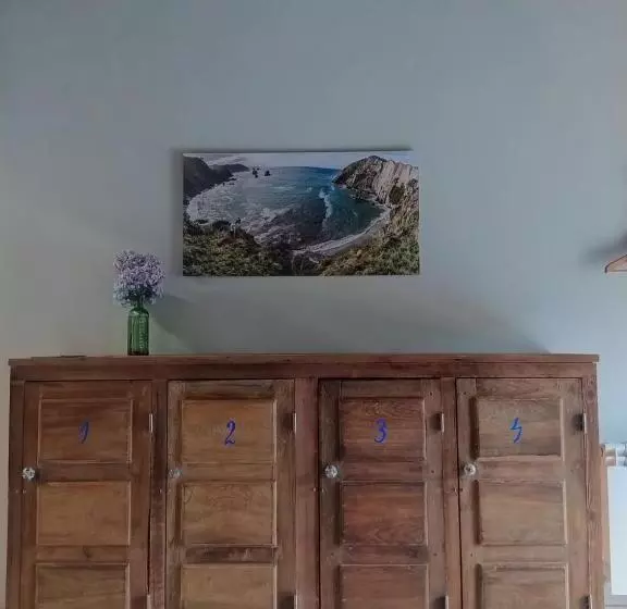 ユースホステル La Figal De Xugabolos, Salas