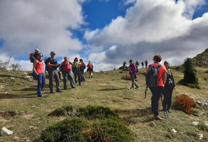 ユースホステル La Figal De Xugabolos, Salas