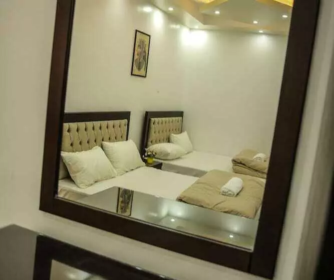 هاستل Queen Pyramids View Inn