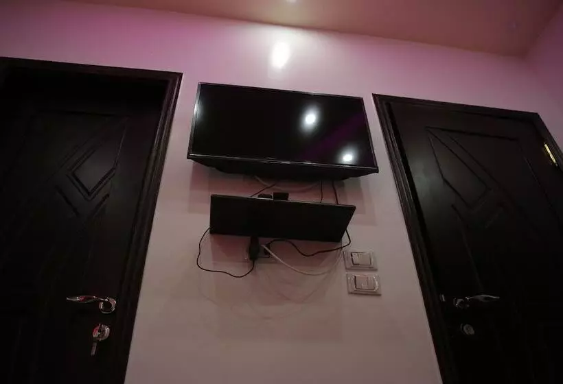 هاستل Queen Pyramids View Inn