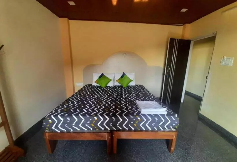 هتل Daisey Dee Homestay