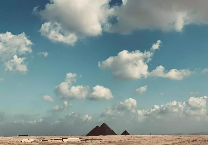 هتل Desert Moon