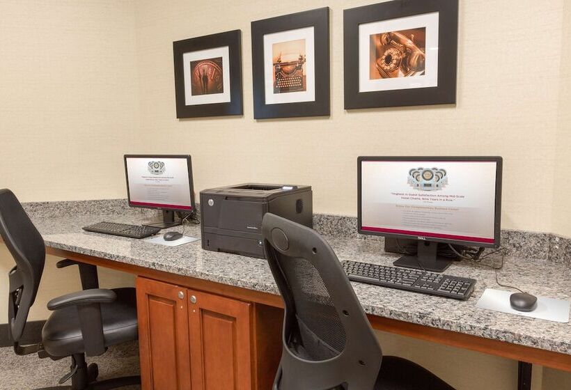 ホテル Drury Inn & Suites St. Louis Brentwood