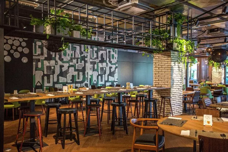 ホテル Hilton Garden Inn Zagreb   Radnicka