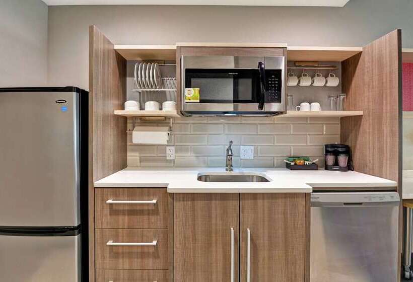 Отель Home2 Suites By Hilton Pecos