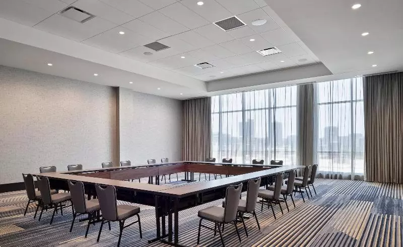 هتل Loews Kansas City