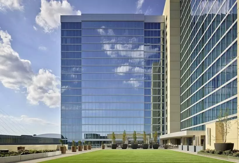 هتل Loews Kansas City