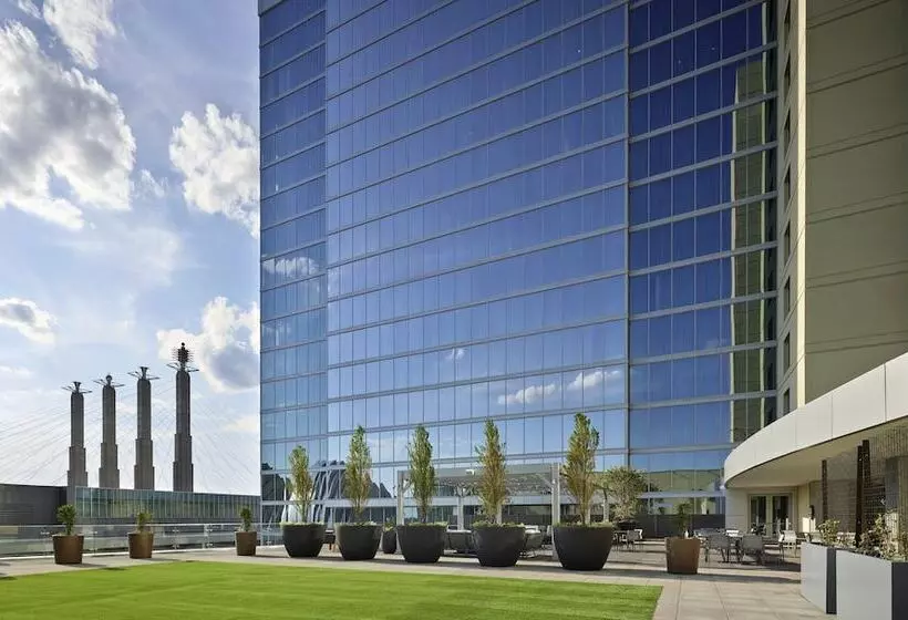 هتل Loews Kansas City