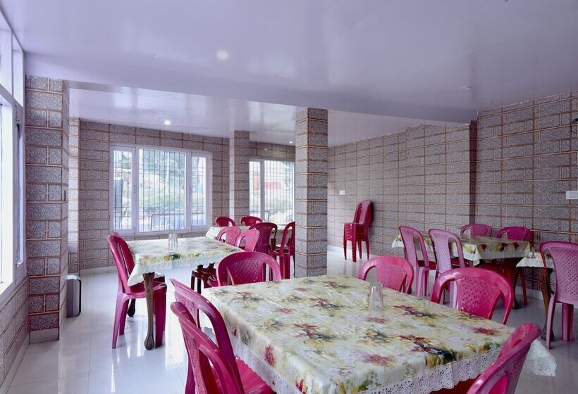 בית מלון כפרי Orchard Resorts By Oyo