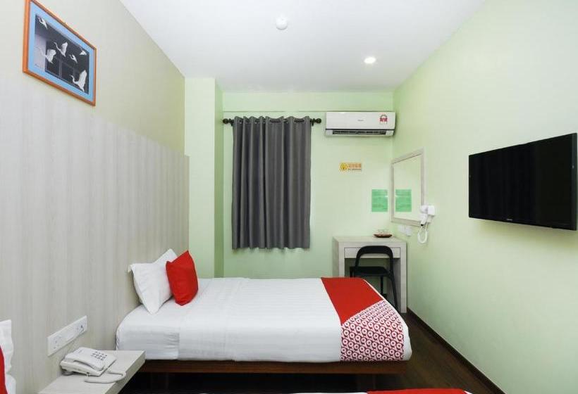 בית מלון כפרי Sunshine Inn