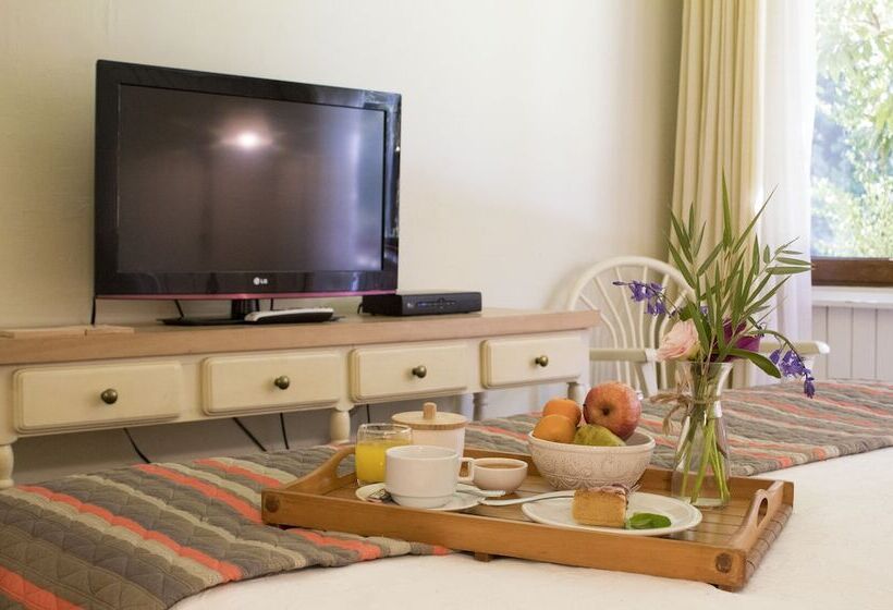 هتل & Termas Huife