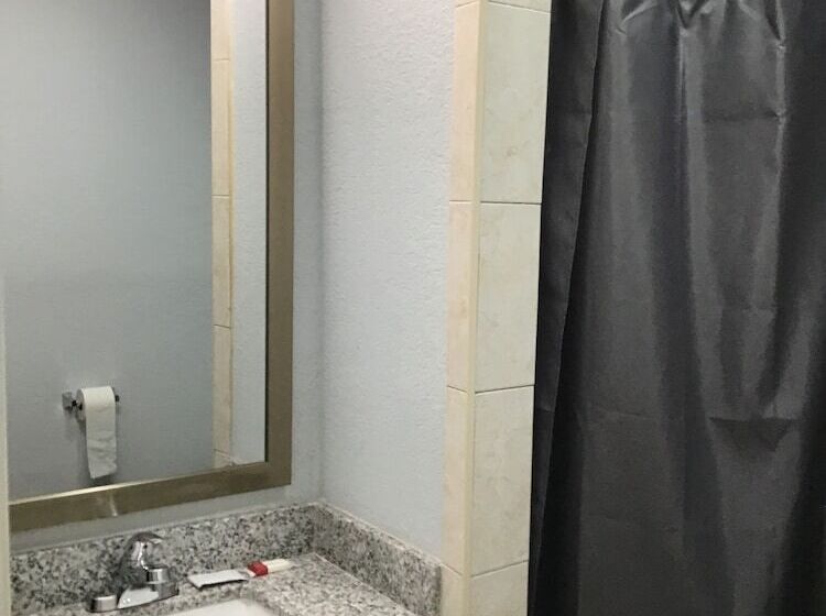 Hwy 59 Motel Laredo Medical Center