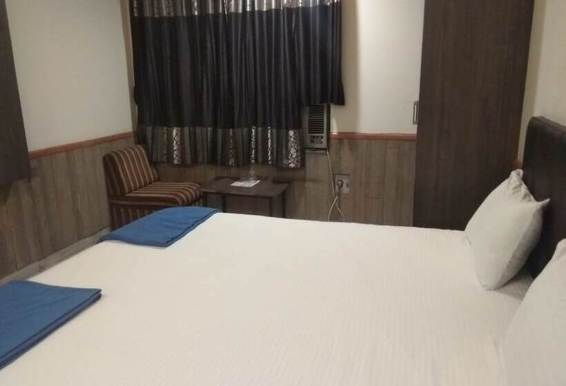 Jk Rooms 111 Hotel Shivala
