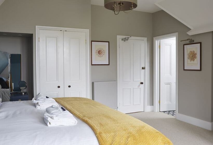 膳宿费 Sentry Mead