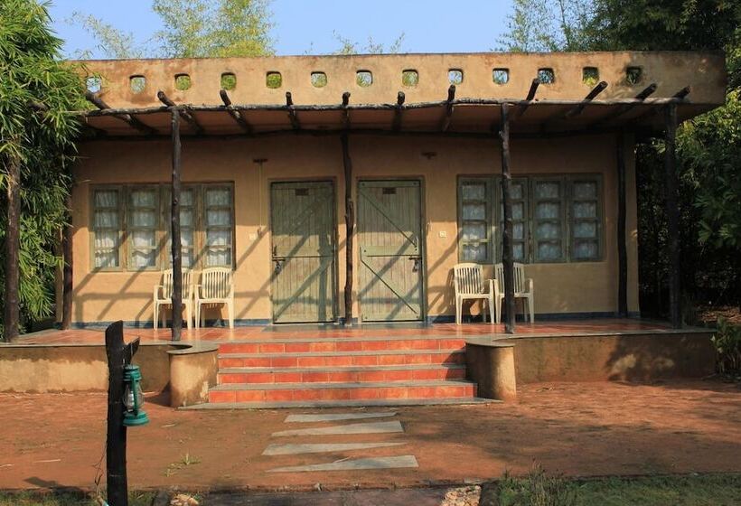 אתר נופש The Celebration Van Vilas Kanha