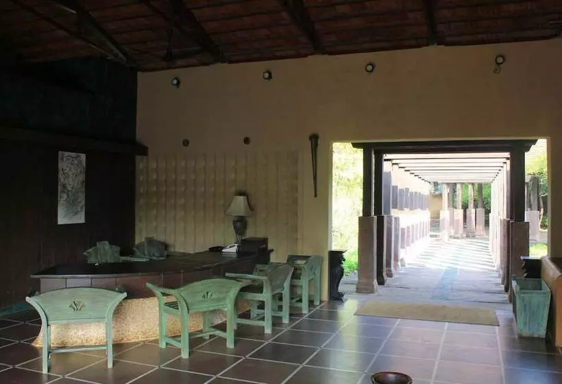 Lomakeskus The Celebration Van Vilas Kanha