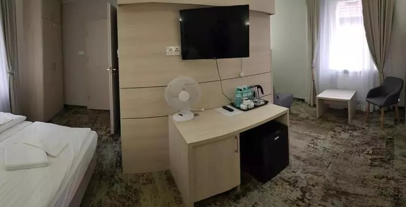 Aamiaismajoitus (B&B) Willa Nest