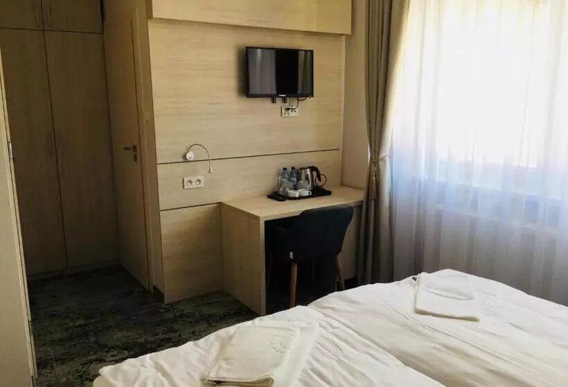 Aamiaismajoitus (B&B) Willa Nest