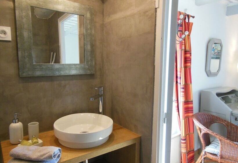 Domaine De Pierravon. Chambres D Hôtes