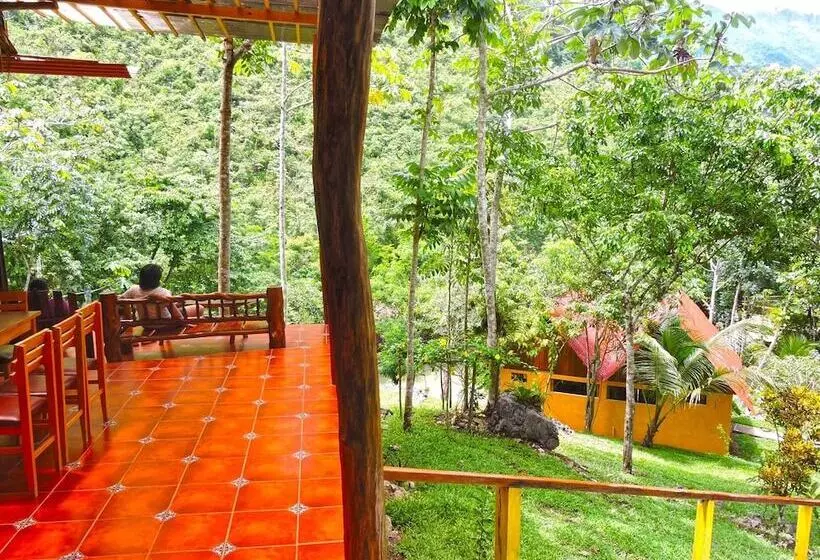 Hostal Portal De Champey   Hostel