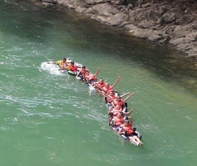 Hostal Portal De Champey Hostel