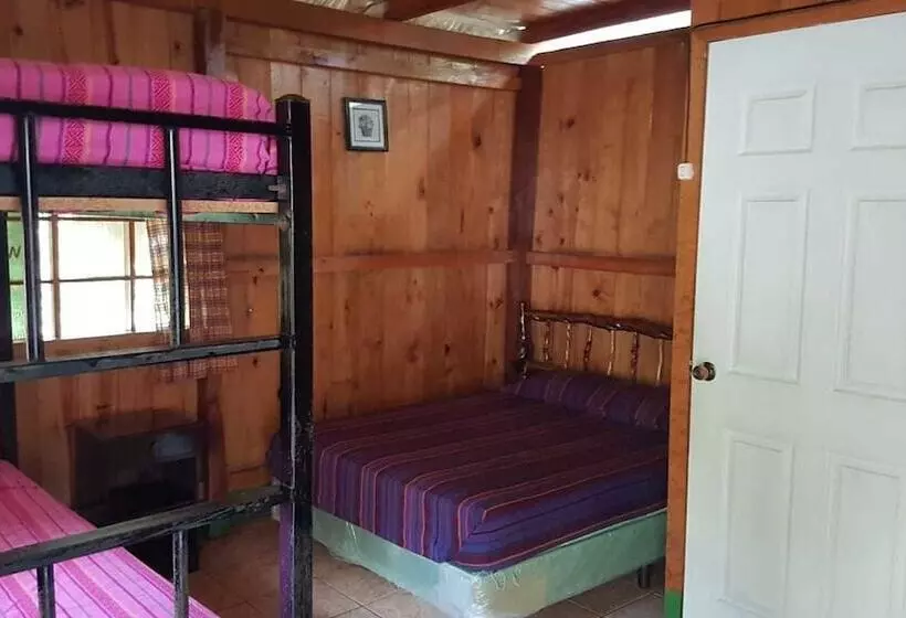 Hostal Portal De Champey   Hostel