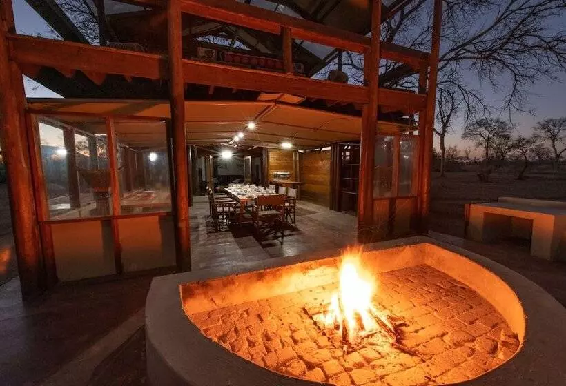 Hotelli Buffelshoek Tented Camp