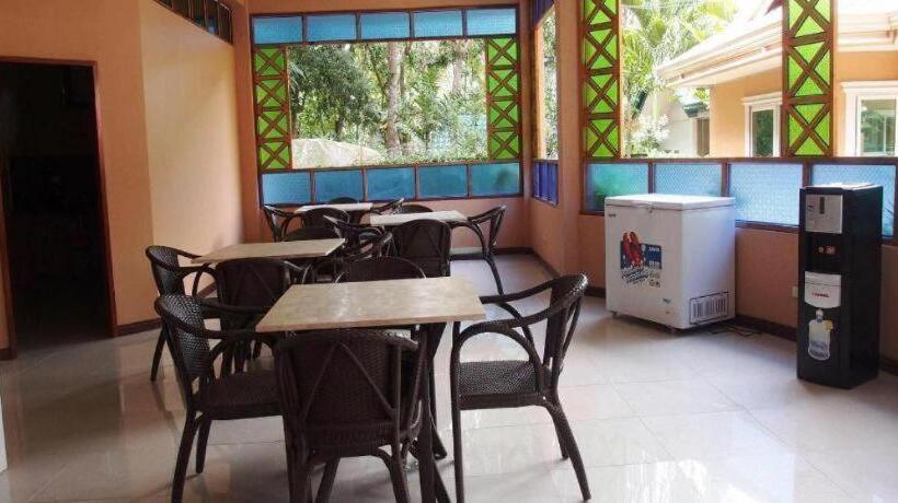 Hotel Cambriza Suites