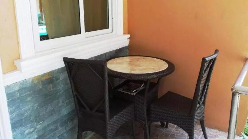 ホテル Cambriza Suites