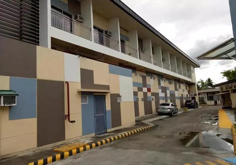 ホテル Dianne Gardens