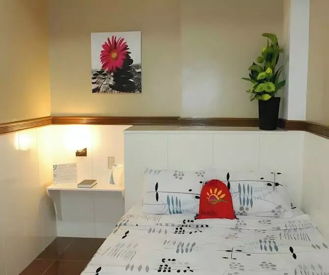 هتل Domer Residencias Naga City