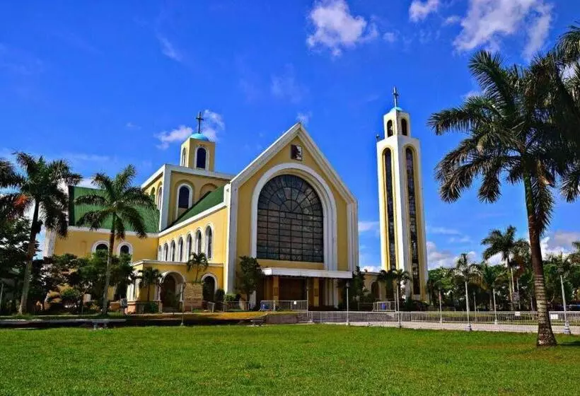 هتل Domer Residencias Naga City