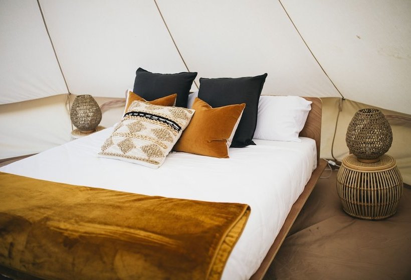 Отель The Hideaway Cabarita Beach