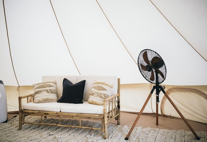 Отель The Hideaway Cabarita Beach