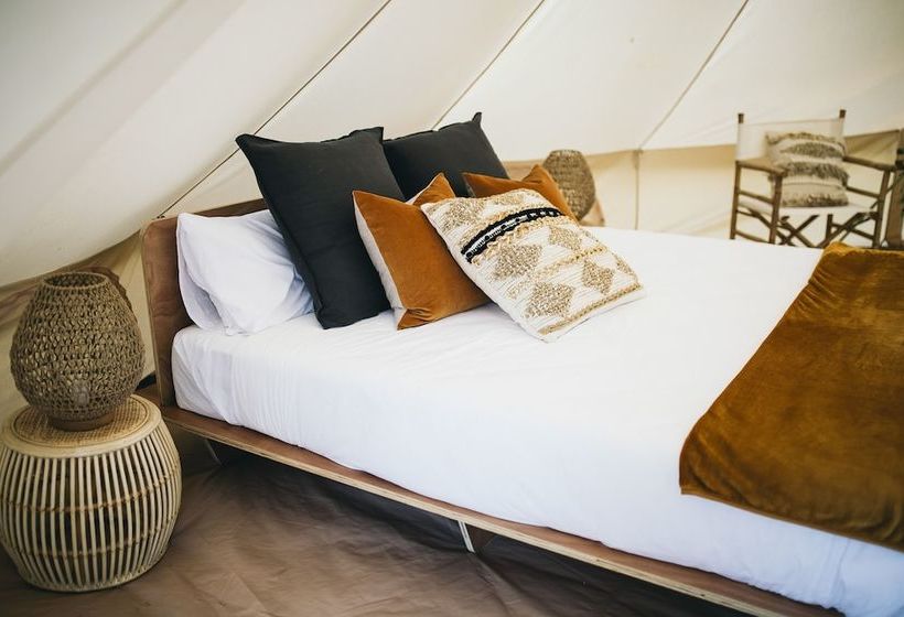 Отель The Hideaway Cabarita Beach