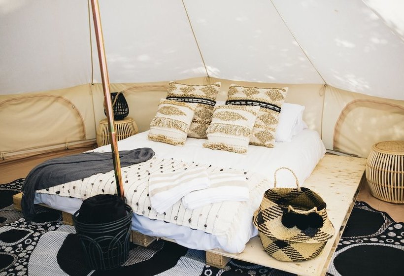 Отель The Hideaway Cabarita Beach