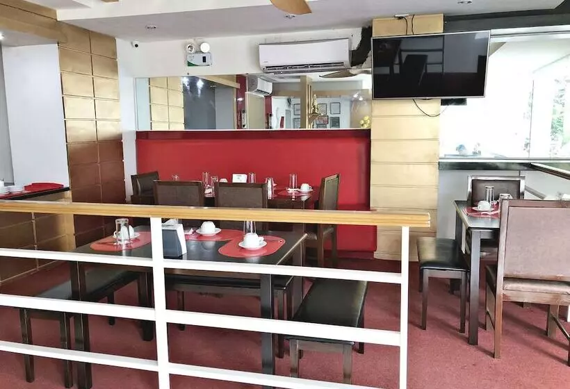 Hotelli Villa Rosita