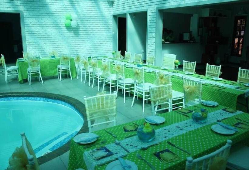 Отель Yalla Yalla Boutique