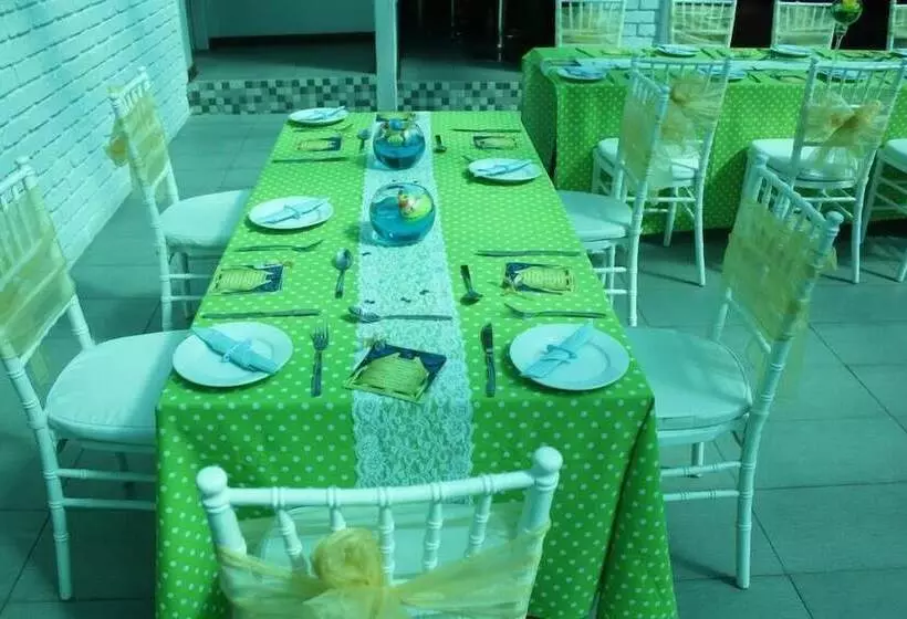 Hotelli Yalla Yalla Boutique