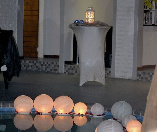 Отель Yalla Yalla Boutique