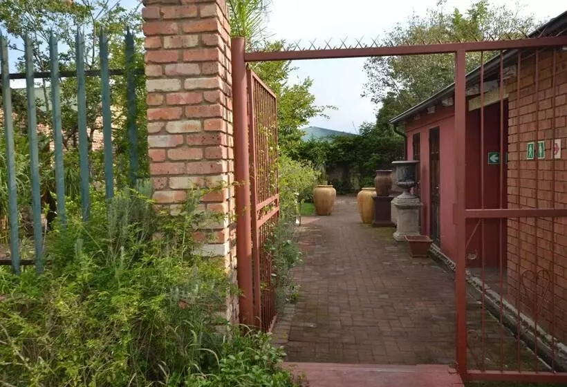 Majatalo Guesthouse 4u