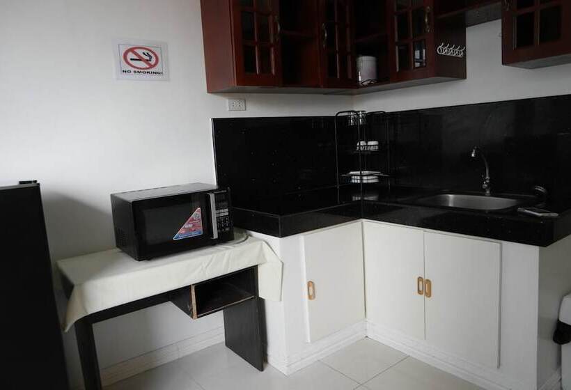 پانسیون The Orange Inn