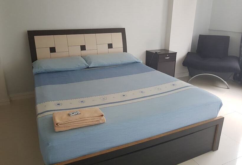 پانسیون The Orange Inn