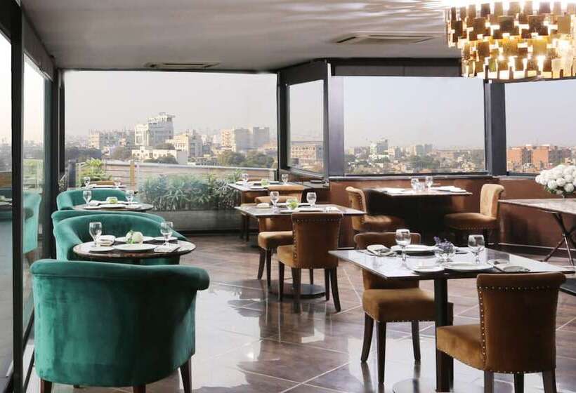 בית מלון כפרי Four Points By Sheraton Lahore