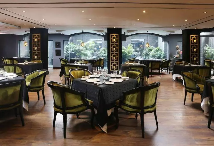 هتل Four Points By Sheraton Lahore